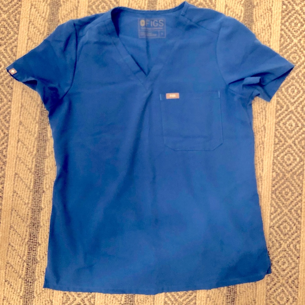 Preowned royal blue FIGS scrub set, sz SMALL/TALL